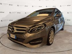 Grigio Usata 2017 Mercedes B200 Monovolume | 19.900 € (Molto cara)