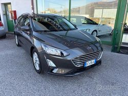 Grigio scuro Usata 2020 Ford Focus Business Edition Tre volumi | 10.600 € (Ottimo prezzo)