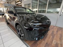 Nero Nuova 2025 Alfa Romeo Junior Edizione Speciale SUV | 27.950 € (Buon prezzo)