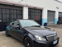 Nero Usata 2011 Mercedes C200 Avantgarde Tre volumi | 6900 € (Cara)