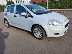 Bianco Usata 2013 Fiat Punto Easy Tre volumi | 3800 € (Buon prezzo)