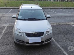 Grigio Usata 2007 Skoda Roomster Monovolume | 3000 € (Cara)