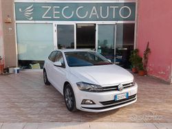 Bianco(met.) Usata 2020 VW Polo Comfortline Tre volumi | 16.800 € (Buon prezzo)