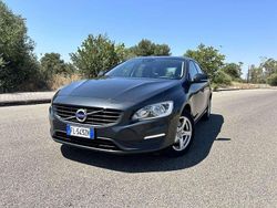 Usata 2017 Volvo V60 Summum Station wagon | 9999 € (Buon prezzo)
