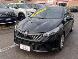 Nero Usata 2024 Renault Clio V Techno Tre volumi | 14.490 € (Buon prezzo)