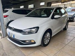 Vari colori Usata 2017 VW Polo Tre volumi | 7500 € (Ottimo prezzo)