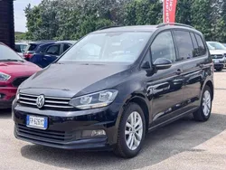 Nero Usata 2018 VW Touran Business Monovolume | 21.720 € (Buon prezzo)
