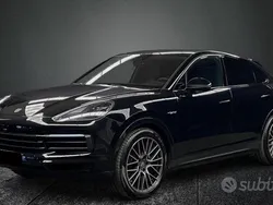 Nero Usata 2022 Porsche Cayenne SUV | 83.500 € (Ottimo prezzo)