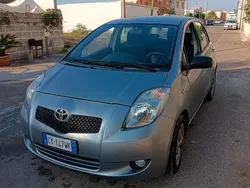 Usata 2006 Toyota Yaris Tre volumi | 4700 € (Cara)