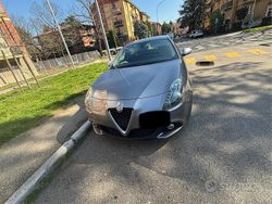 Grigio Usata 2017 Alfa Romeo Giulietta Tre volumi | 13.000 € (Cara)
