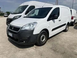 Bianco Usata 2018 Peugeot Partner Premium Monovolume | 9890 € (Buon prezzo)