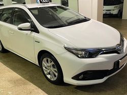 Bianco Usata 2017 Toyota Auris Touring Sports Business Edition Station wagon | 7500 € (Buon prezzo)