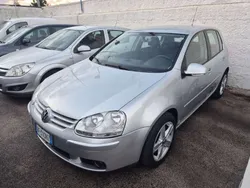 Argento Usata 2007 VW Golf V Comfortline Tre volumi | 3900 € (Buon prezzo)