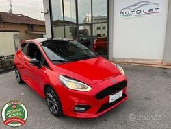 Rosso Usata 2018 Ford Fiesta ST-Line Due volumi | 8500 € (Ottimo prezzo)