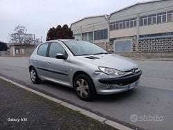 Grigio Usata 2005 Peugeot 206 Tre volumi | 1000 €