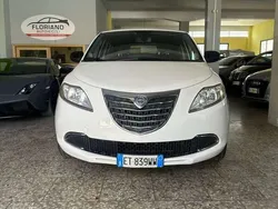 Other Usata 2015 Lancia Ypsilon Gold Due volumi | 6990 € (Buon prezzo)