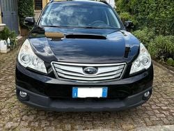 Nero Usata 2010 Subaru Outback SUV | 3800 € (Buon prezzo)