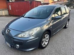 Grigio(met.) Usata 2005 Peugeot 307 Station wagon | 1250 € (Buon prezzo)