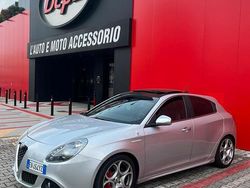 Usata 2011 Alfa Romeo Giulietta Quadrifoglio Verde Due volumi | 11.000 € (Cara)