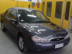 Grigio Usata 1997 Ford Mondeo Tre volumi | 1000 €