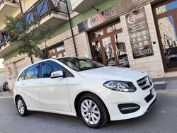 Bianco Usata 2018 Mercedes B180 Monovolume | 15.900 € (Buon prezzo)