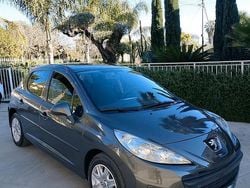 Grigio Usata 2010 Peugeot 207 Business-Line Tre volumi | 3000 € (Ottimo prezzo)