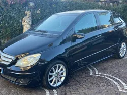 Nero Usata 2006 Mercedes B180 Monovolume | 3900 € (Cara)