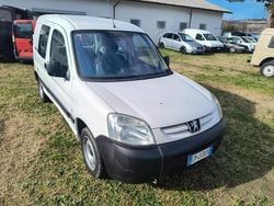 Bianco Usata 2004 Peugeot Partner Monovolume | 3800 € (Molto cara)
