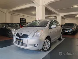 Usata 2007 Toyota Yaris Tre volumi | 3990 € (Buon prezzo)