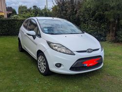 Bianco Usata 2010 Ford Fiesta Due volumi | 3600 € (Buon prezzo)