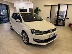 Bianco Usata 2010 VW Polo Highline Tre volumi | 8300 € (Buon prezzo)