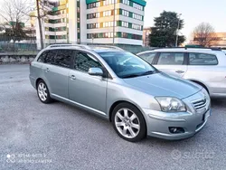 Usata 2008 Toyota Avensis Station wagon | 1800 € (Ottimo prezzo)