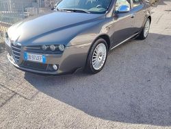 Marrone Usata 2006 Alfa Romeo 159 Tre volumi | 4000 € (Molto cara)