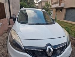 Bianco Usata 2014 Renault Scénic III Monovolume | 5800 € (Buon prezzo)