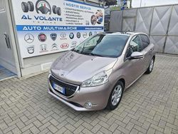 Oro Usata 2012 Peugeot 208 Active Due volumi | 7490 € (Cara)