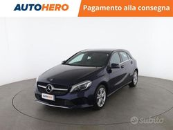 Blu Usata 2017 Mercedes A180 Tre volumi | 16.599 € (Buon prezzo)