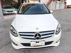 Bianco Usata 2017 Mercedes B200 Premium Monovolume | 11.500 € (Buon prezzo)