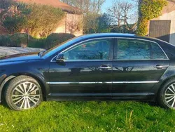 Nero Usata 2012 VW Phaeton Tre volumi | 11.000 €