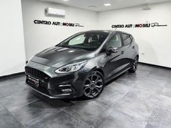 Grigio Usata 2018 Ford Fiesta ST-Line Tre volumi | 12.499 € (Buon prezzo)