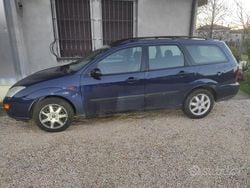 Usata 2001 Ford Focus Station wagon | 650 €