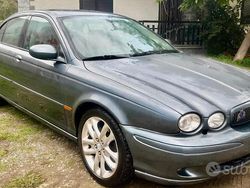 Blu Usata 2002 Jaguar X-type Due volumi | 2800 €