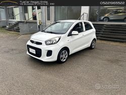 Bianco Usata 2015 Kia Picanto Due volumi | 5000 € (Buon prezzo)