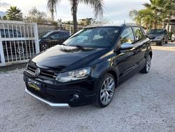 Nero Usata 2016 VW Polo Cross Due volumi | 9499 € (Buon prezzo)