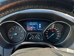 Usata 2011 Ford Focus Tre volumi | 4500 € (Buon prezzo)