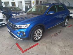 Blu Usata 2023 VW T-Roc Style SUV | 23.990 € (Molto cara)