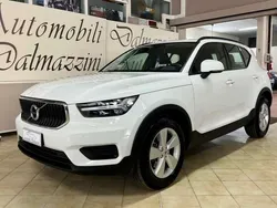 Bianco Usata 2020 Volvo XC40 Momentum SUV | 26.900 € (Buon prezzo)