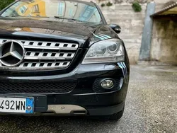 Usata 2006 Mercedes ML320 SUV | 5000 € (Buon prezzo)