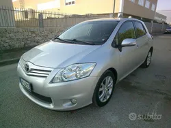 Argento Usata 2012 Toyota Auris Active Tre volumi | 7900 € (Cara)