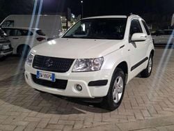 Bianco Usata 2009 Suzuki Grand Vitara SUV | 8900 € (Buon prezzo)