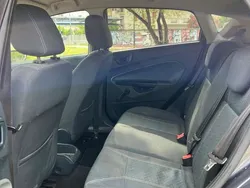 Usata 2009 Ford Fiesta Titanium Due volumi | 2900 € (Ottimo prezzo)